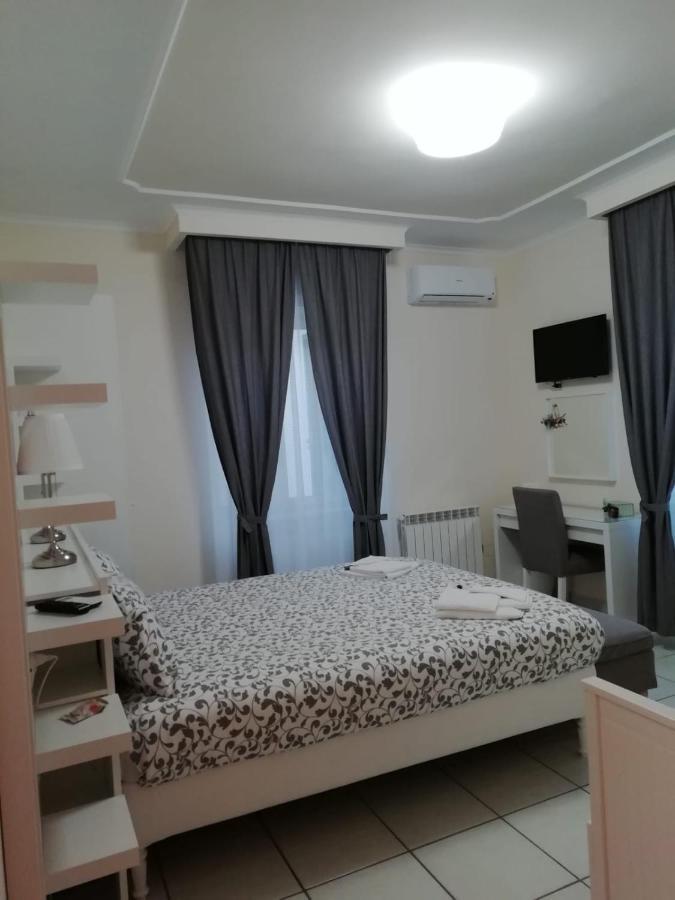 B&B Flavio Поццуолі Екстер'єр фото